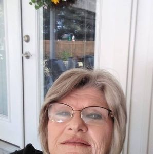 Meet your Posher, Sandy